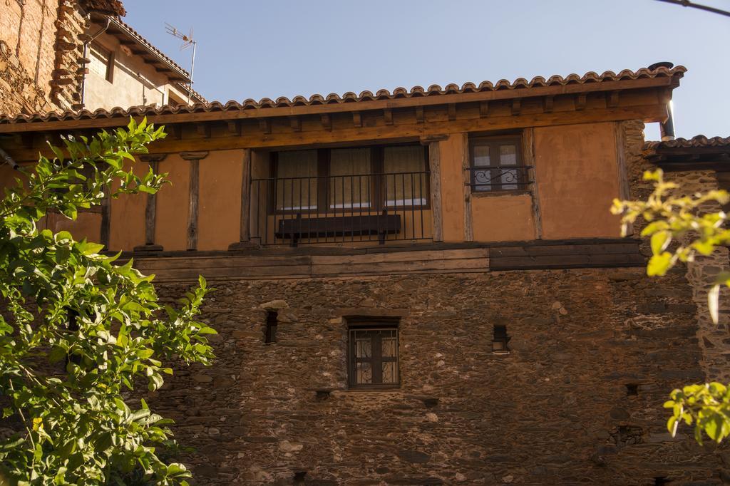 Molino Del Medio Pension Robledillo De Gata Buitenkant foto